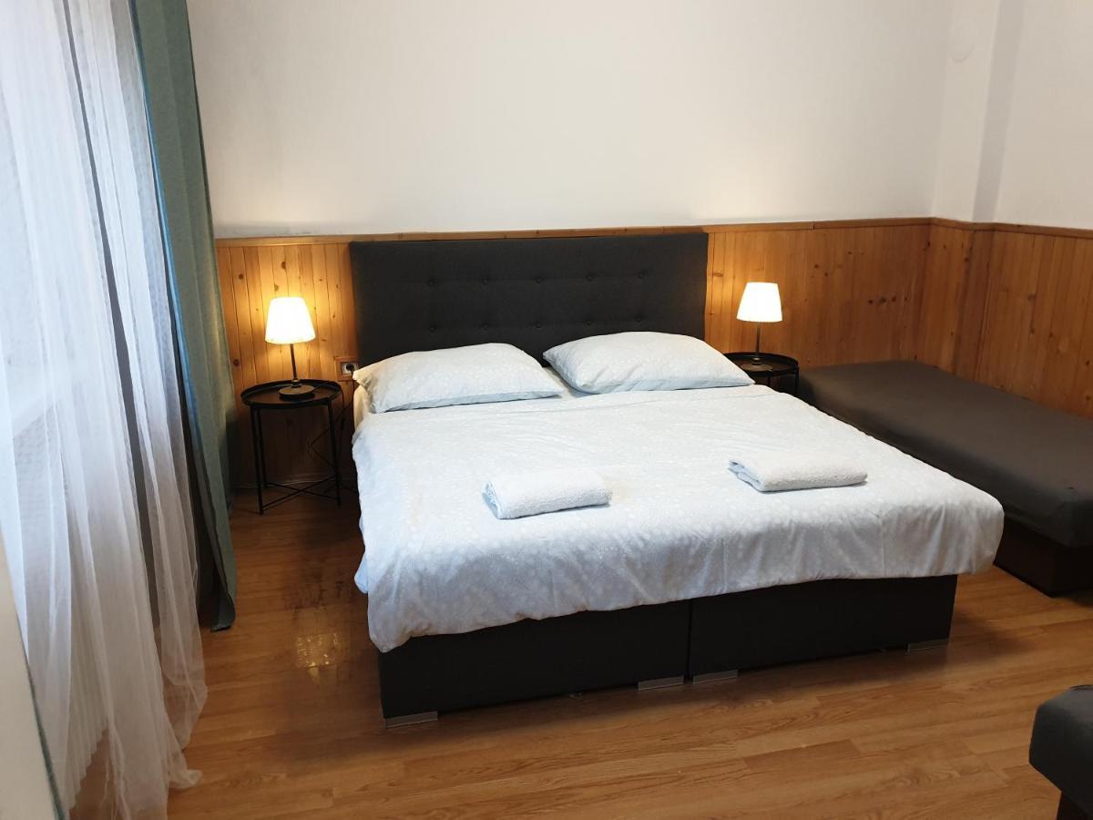 Apartmany Centro & Jacuzzi Piest'any Eksteriør billede