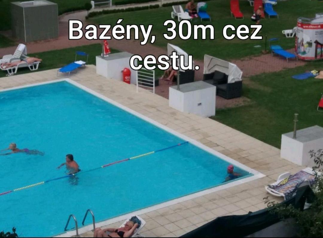 Apartmany Centro & Jacuzzi Piest'any Eksteriør billede
