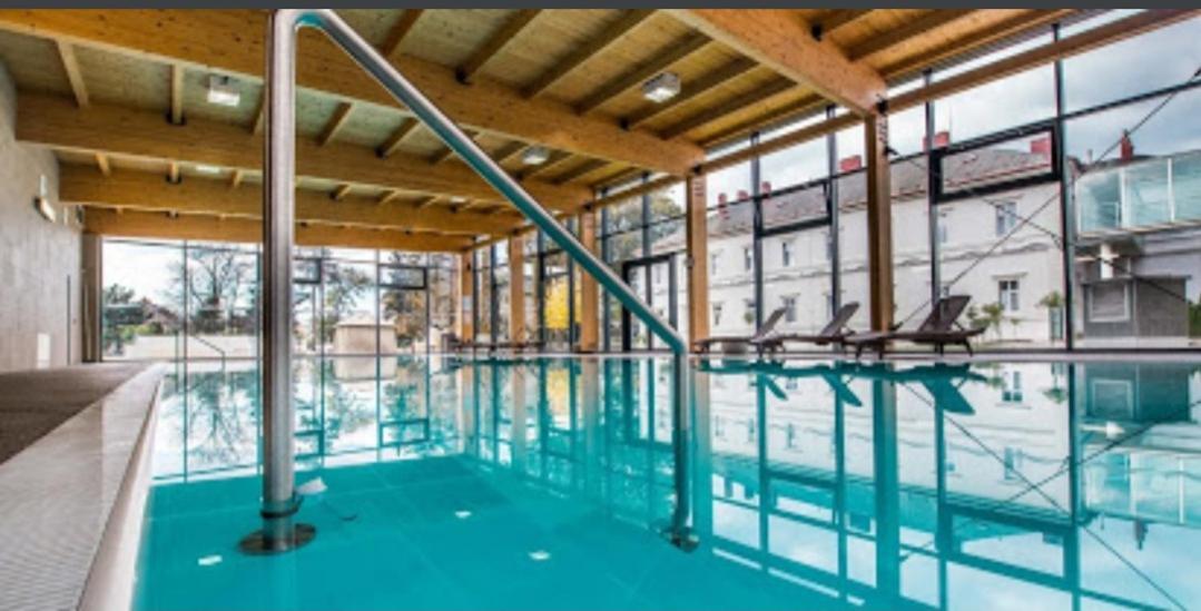 Apartmany Centro & Jacuzzi Piest'any Eksteriør billede