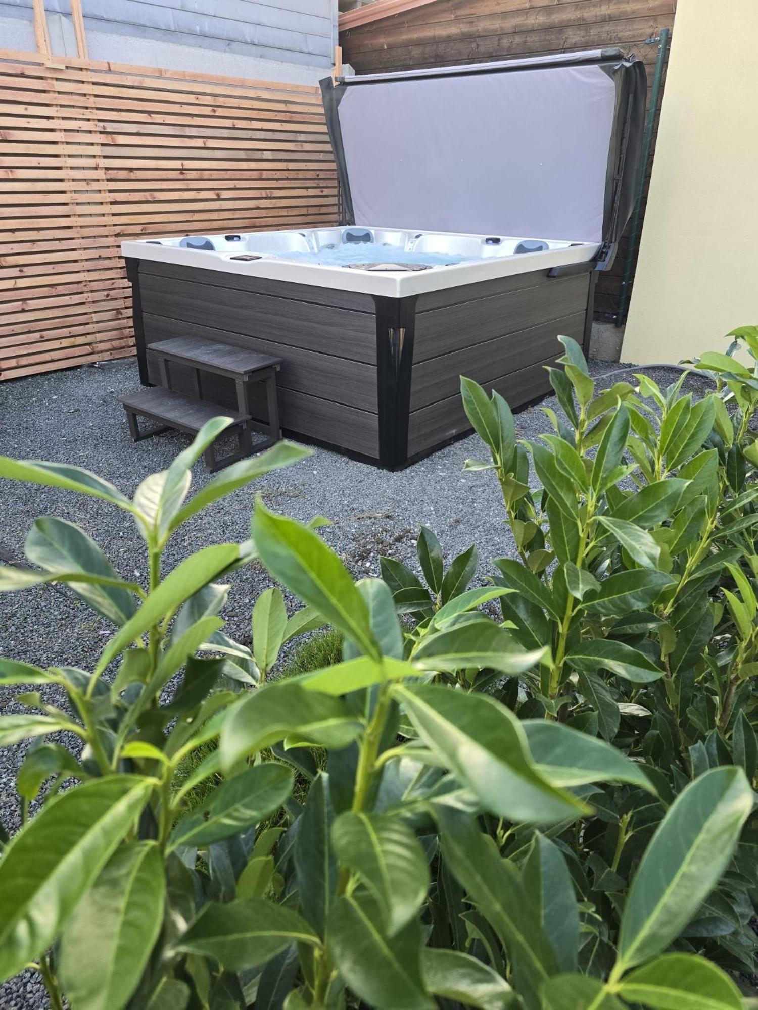 Apartmany Centro & Jacuzzi Piest'any Eksteriør billede