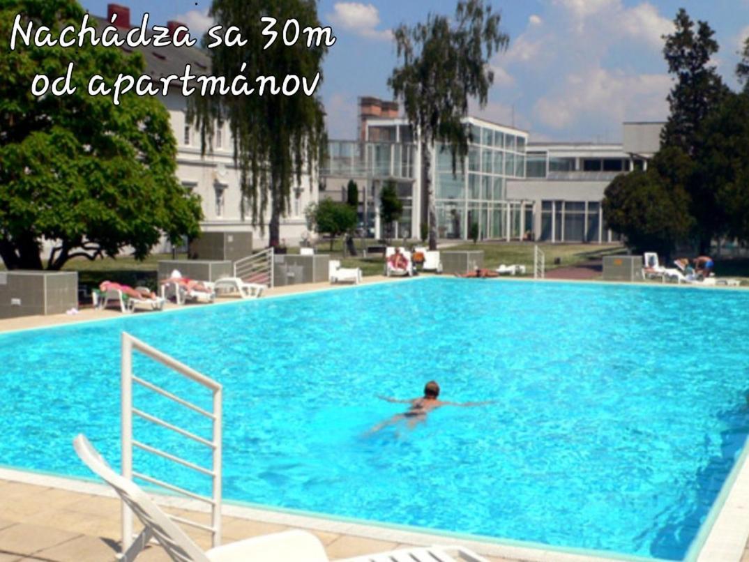 Apartmany Centro & Jacuzzi Piest'any Eksteriør billede